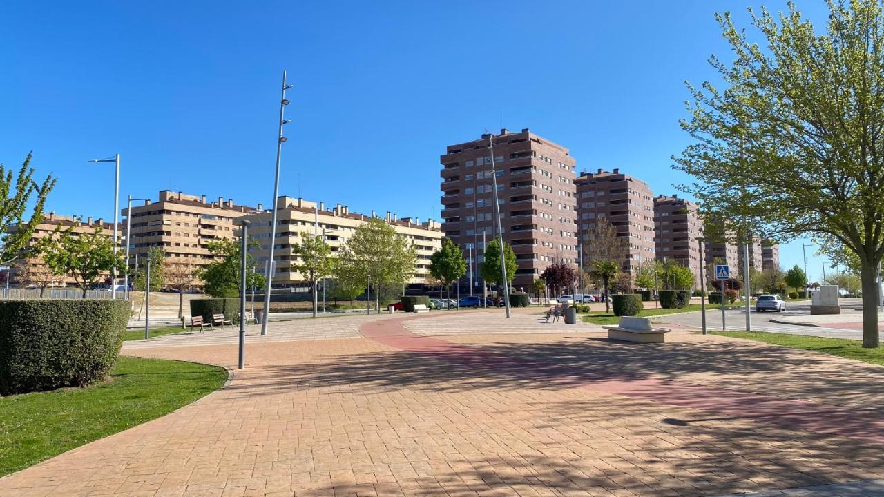 Aires De Toledo-Parque Warner Y Madrid En Familiaアパートメント エクステリア 写真